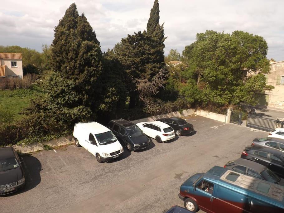 Appart 2/4 Pers Proche Centre Avec Balcon, Parking Narbonne Exterior photo